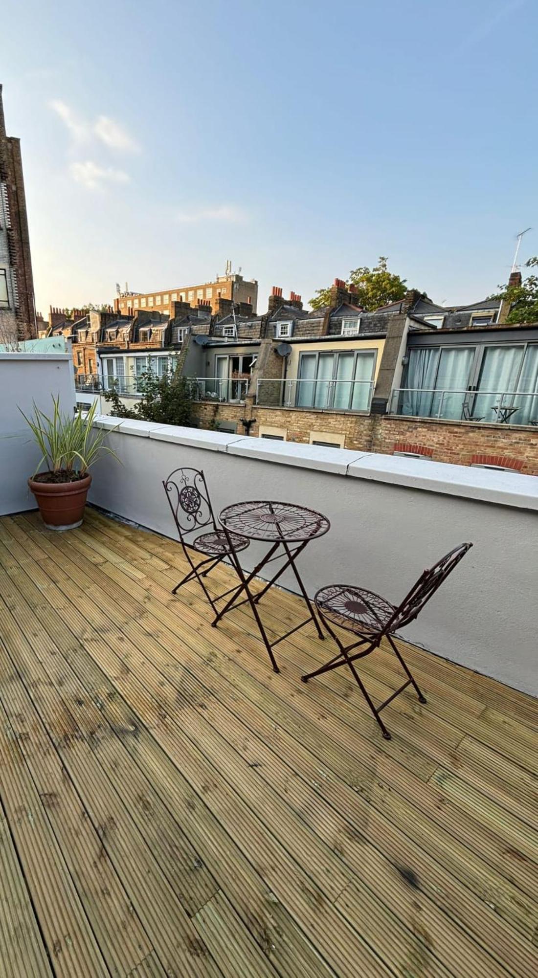 شقة Top Floor Delightful Flat لندن المظهر الخارجي الصورة