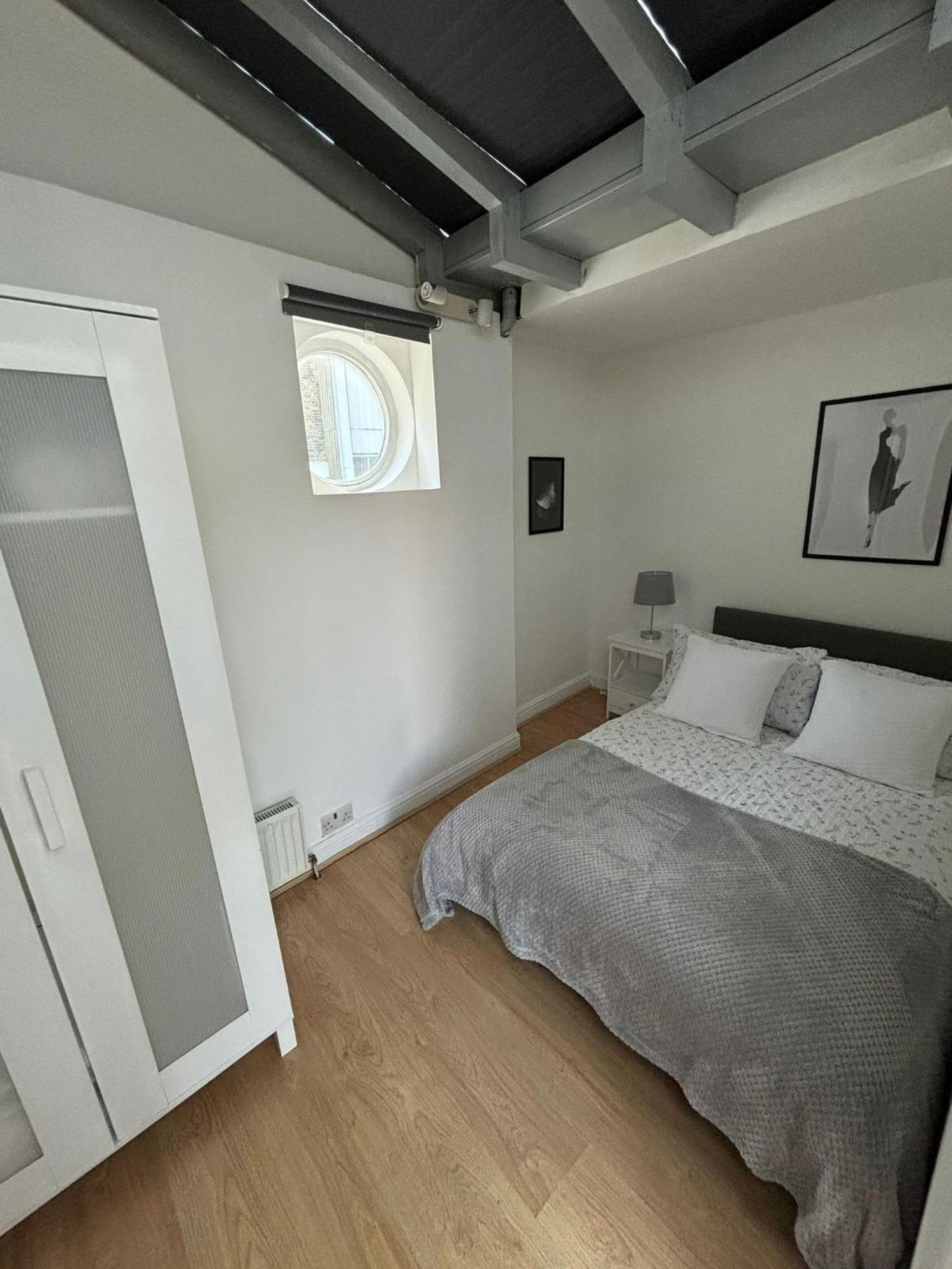 شقة Top Floor Delightful Flat لندن المظهر الخارجي الصورة